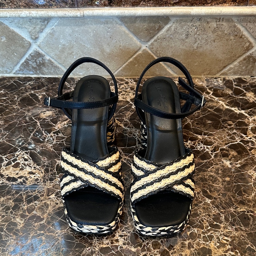 Universal Thread Black and Natural Braided Platform Wedge Sandals. Size 8